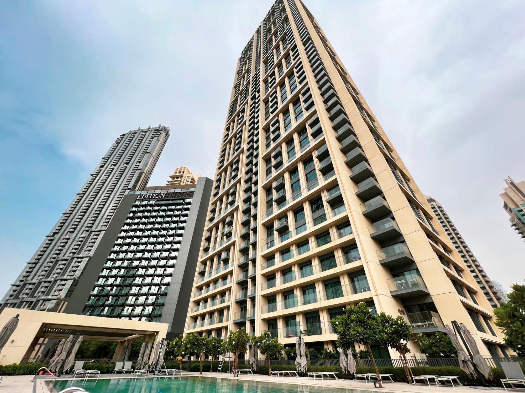 Burj Royale - Luxurious Brand New Two-bedroom In Downtown, Burj Khalifa View Pool In The Building, 5-min Walk To Mall & Fountains Apartment *